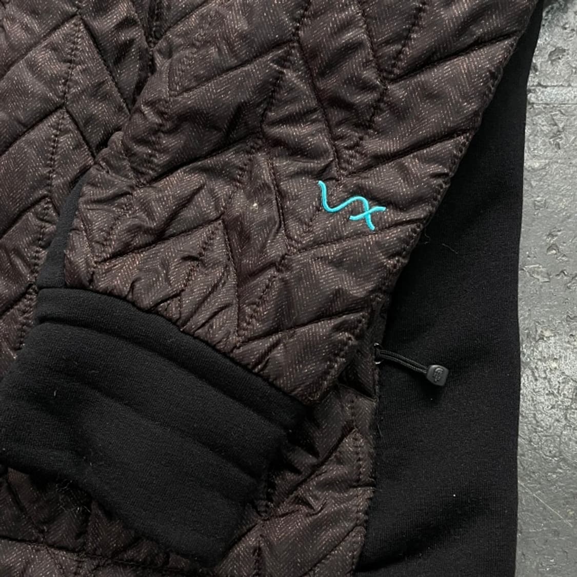 100 노스페이스 브이모션 방풍 패딩 상품이미지4