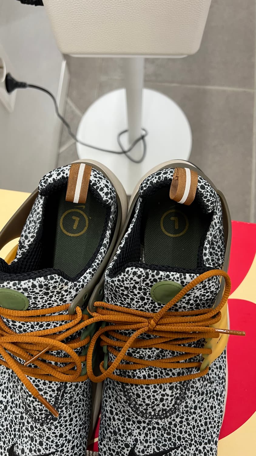 나이키 프레스토 사파리 상품이미지2