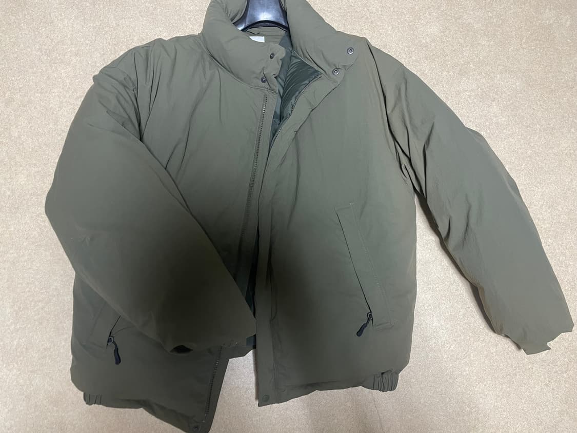 듀테로 구스다운 자켓 카키 상품이미지1