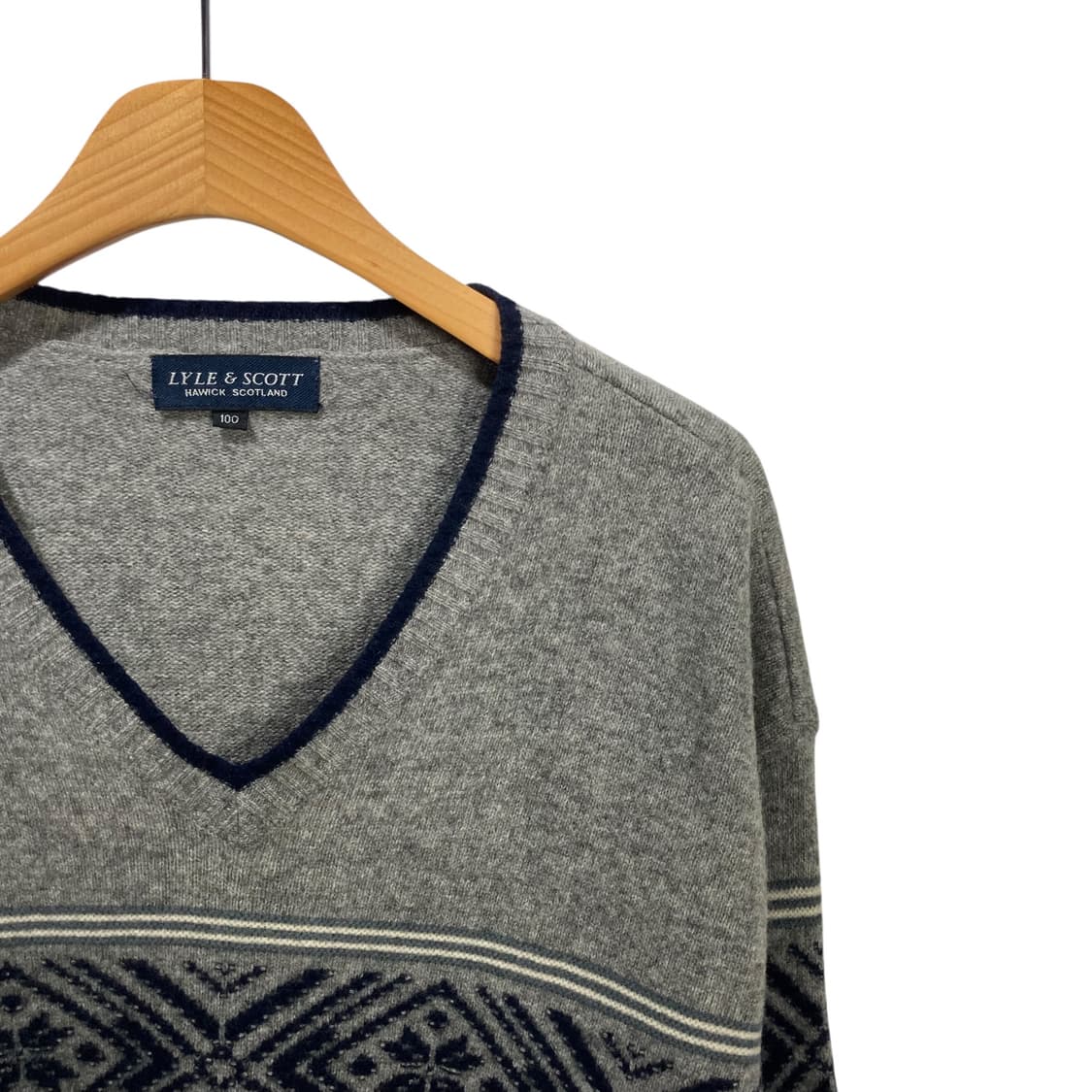 라일앤스코트 패턴 브이넥 니트 상품이미지3