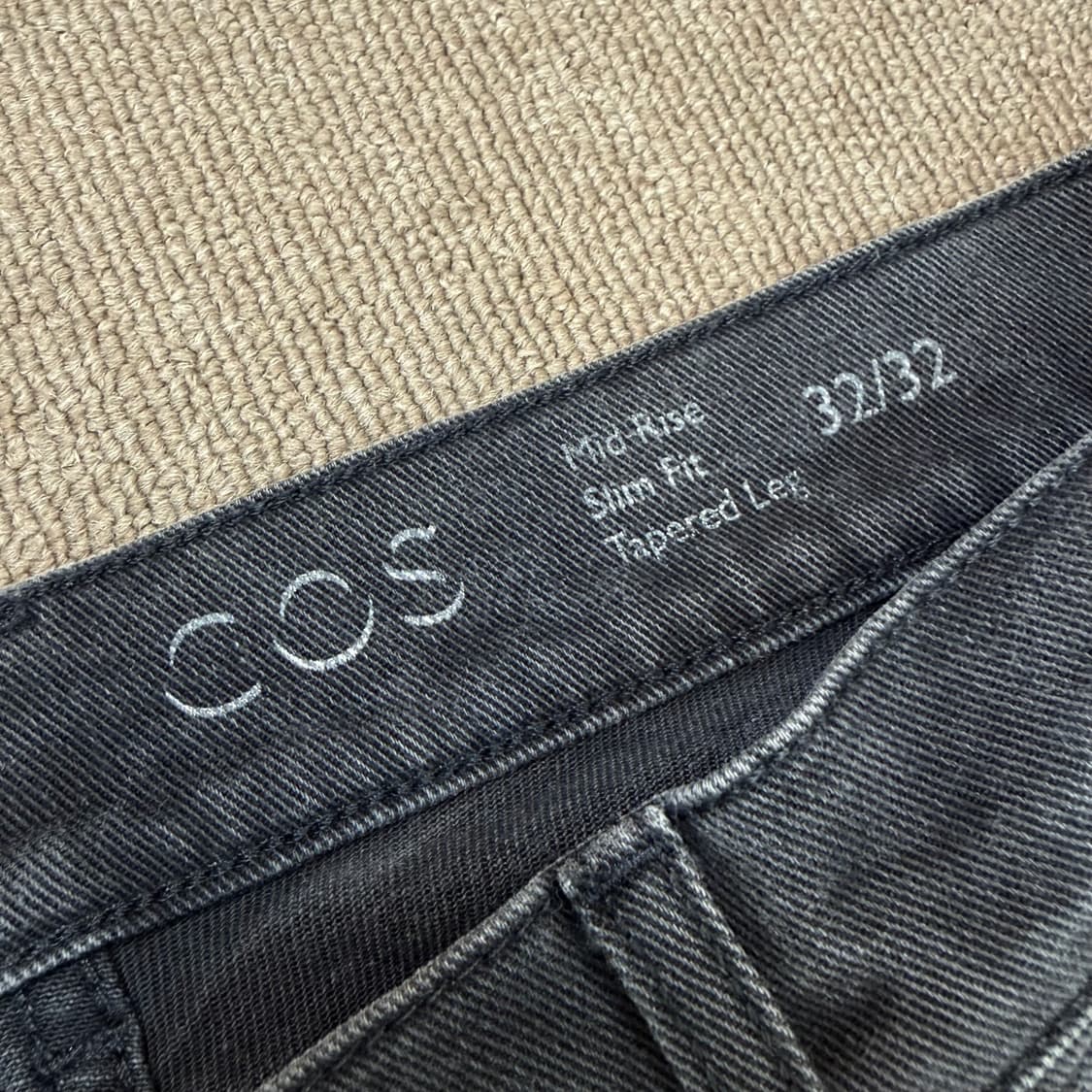 cos 코스 슬림핏 블랙 데님  상품이미지3