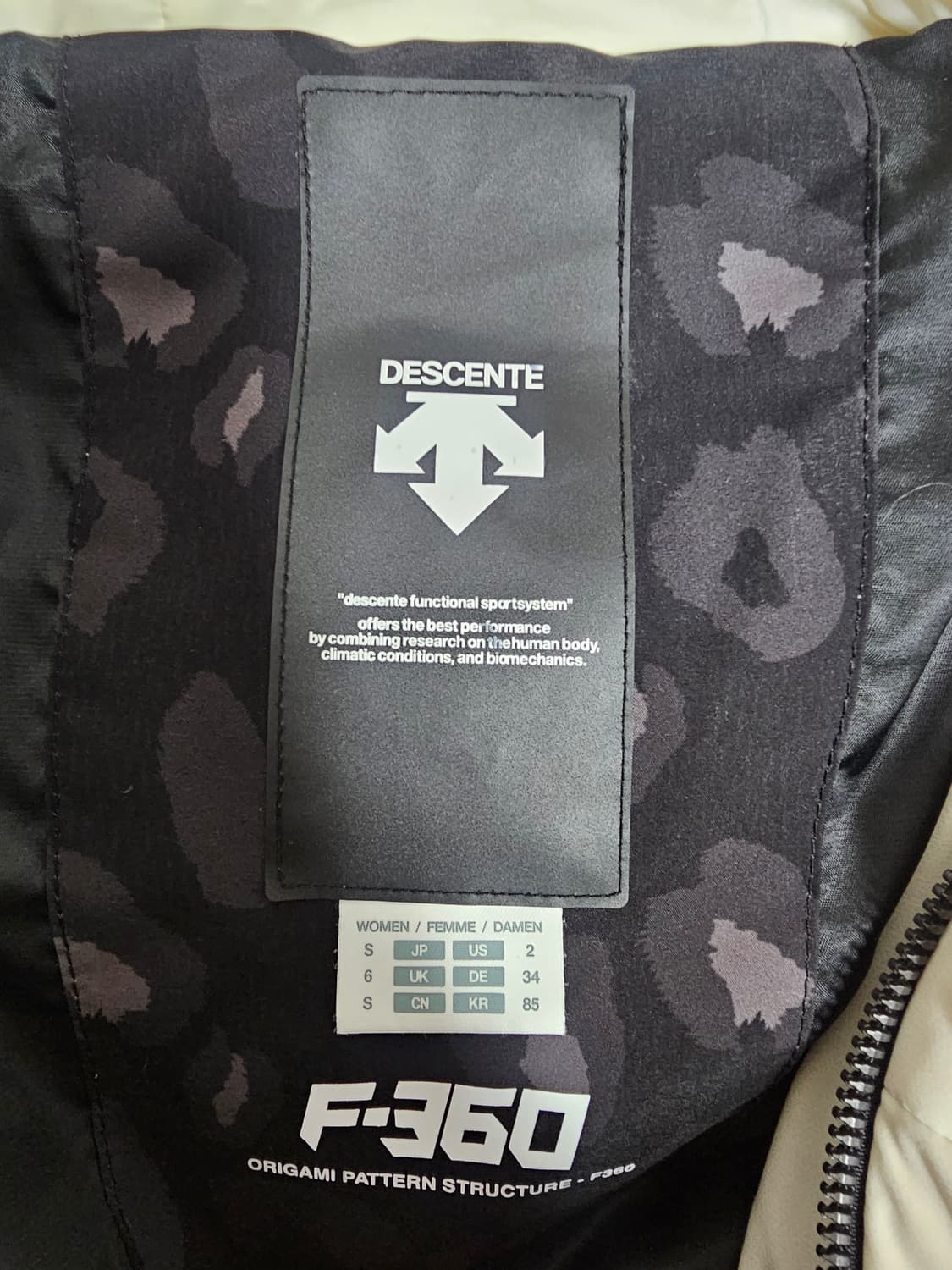 데상트 여성 스키 미드롱 덕다운패딩 S 상품이미지3