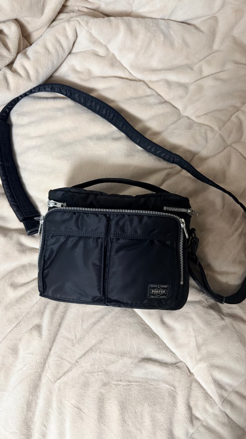요시다 포터 카메라백 블랙 판매합니다. 상품이미지1