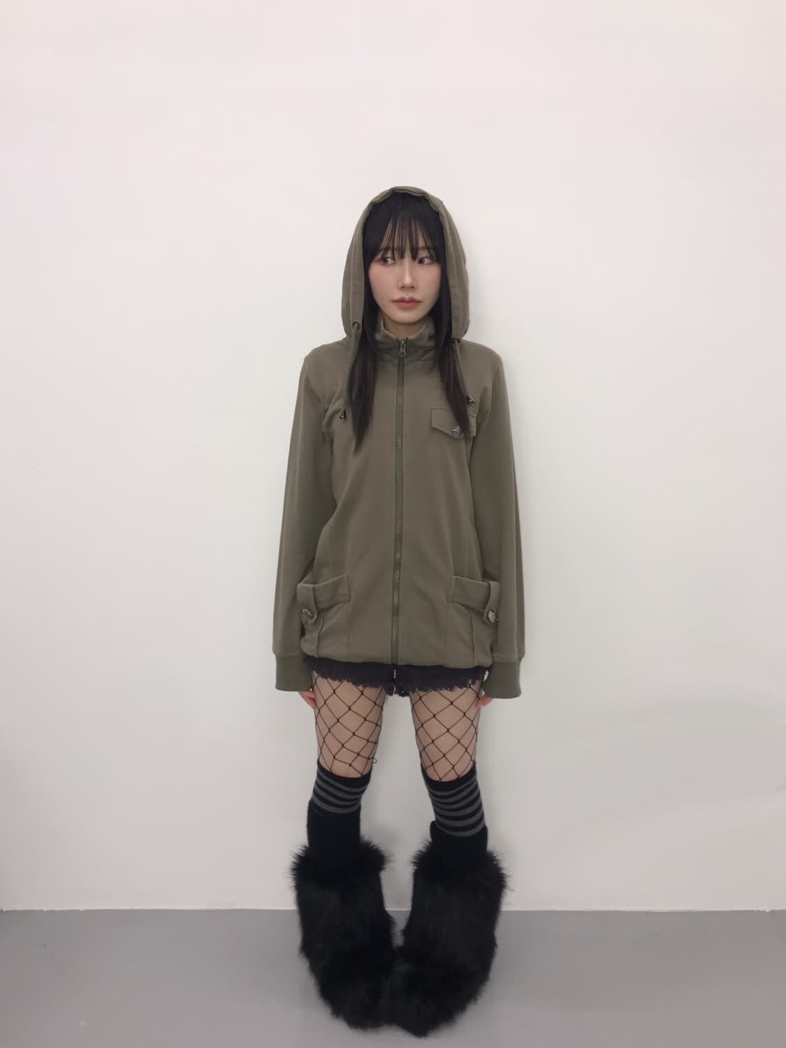 'Amourine' Khaki Y2k Utility Zip Up Hood 상품이미지1