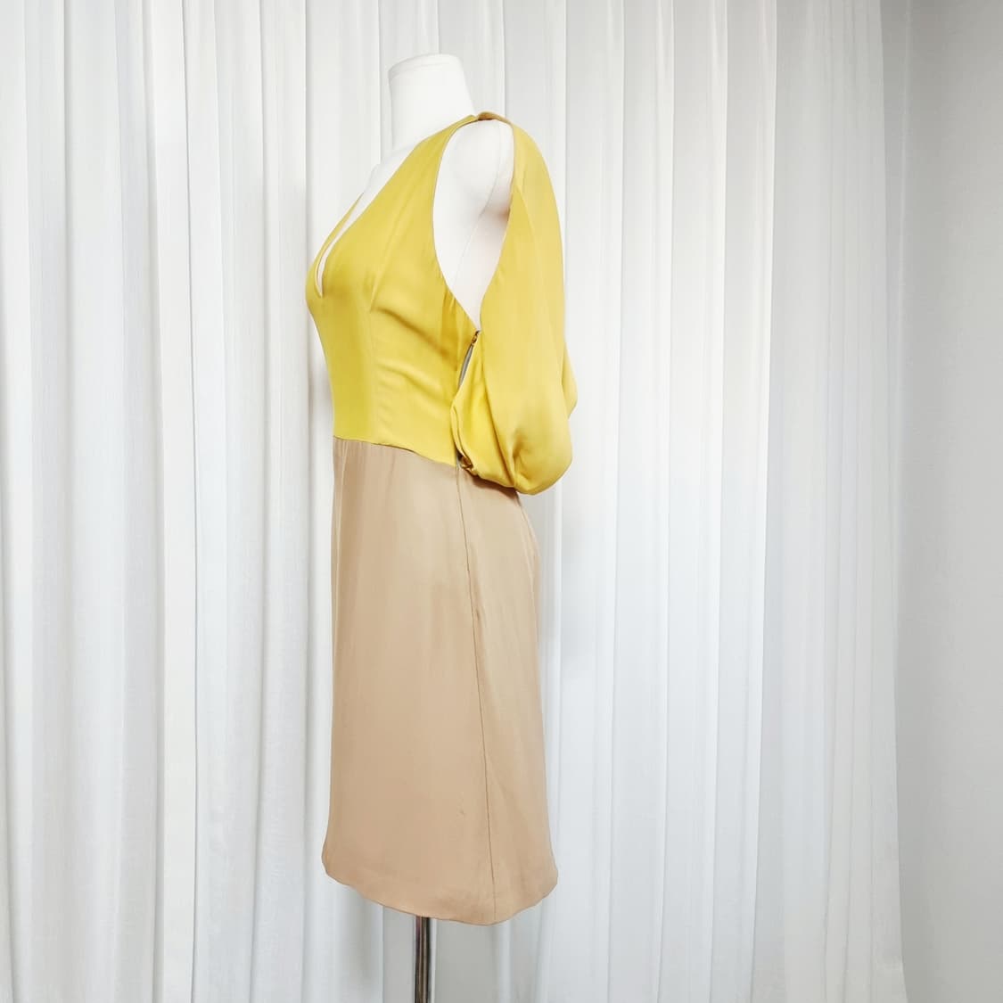 프라다 컬렉션라인 칵테일드레스 (40) 택달린새상품 /구매가300만원대 상품이미지2