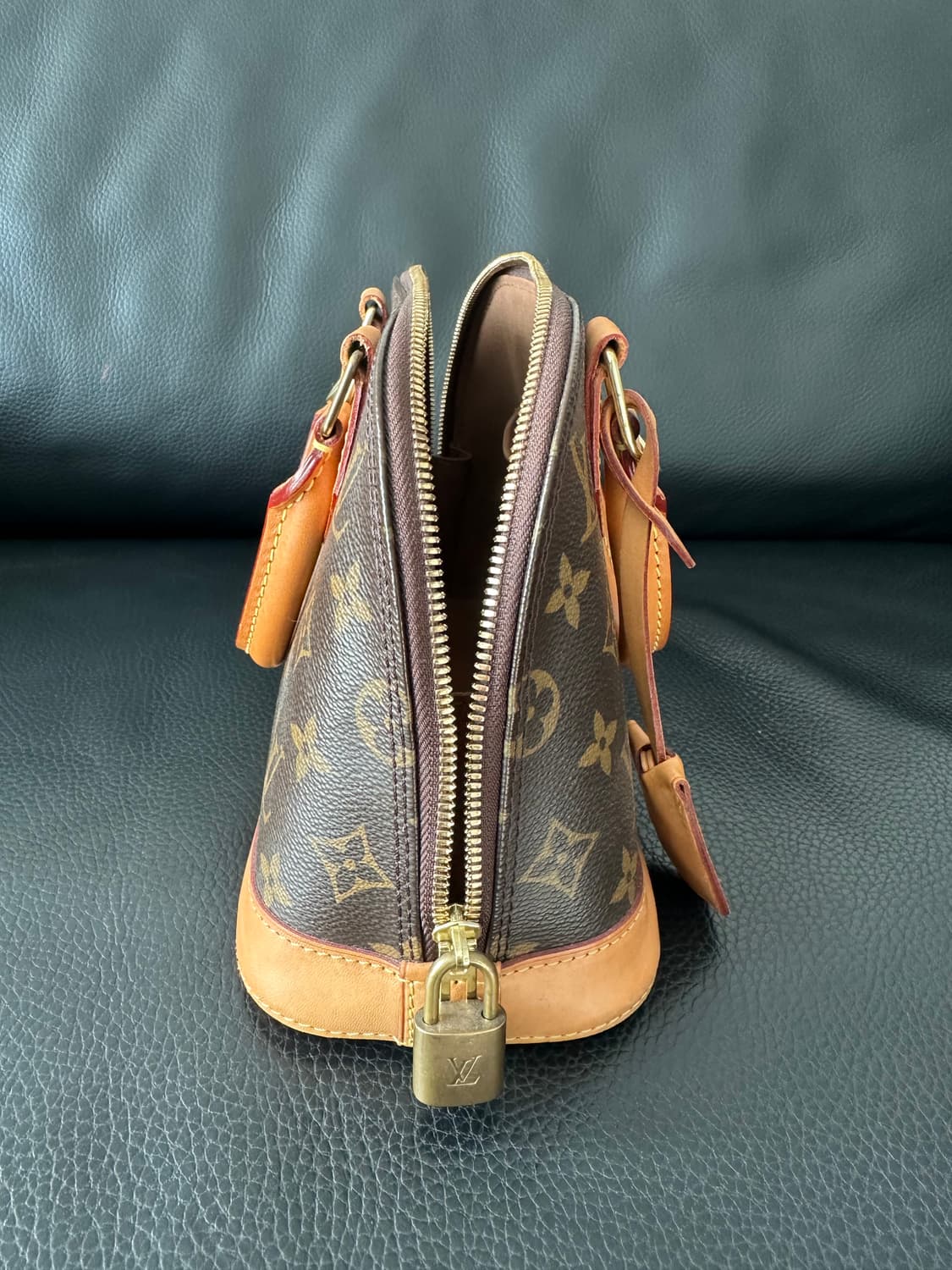 루이비통 알마bb 상품이미지3