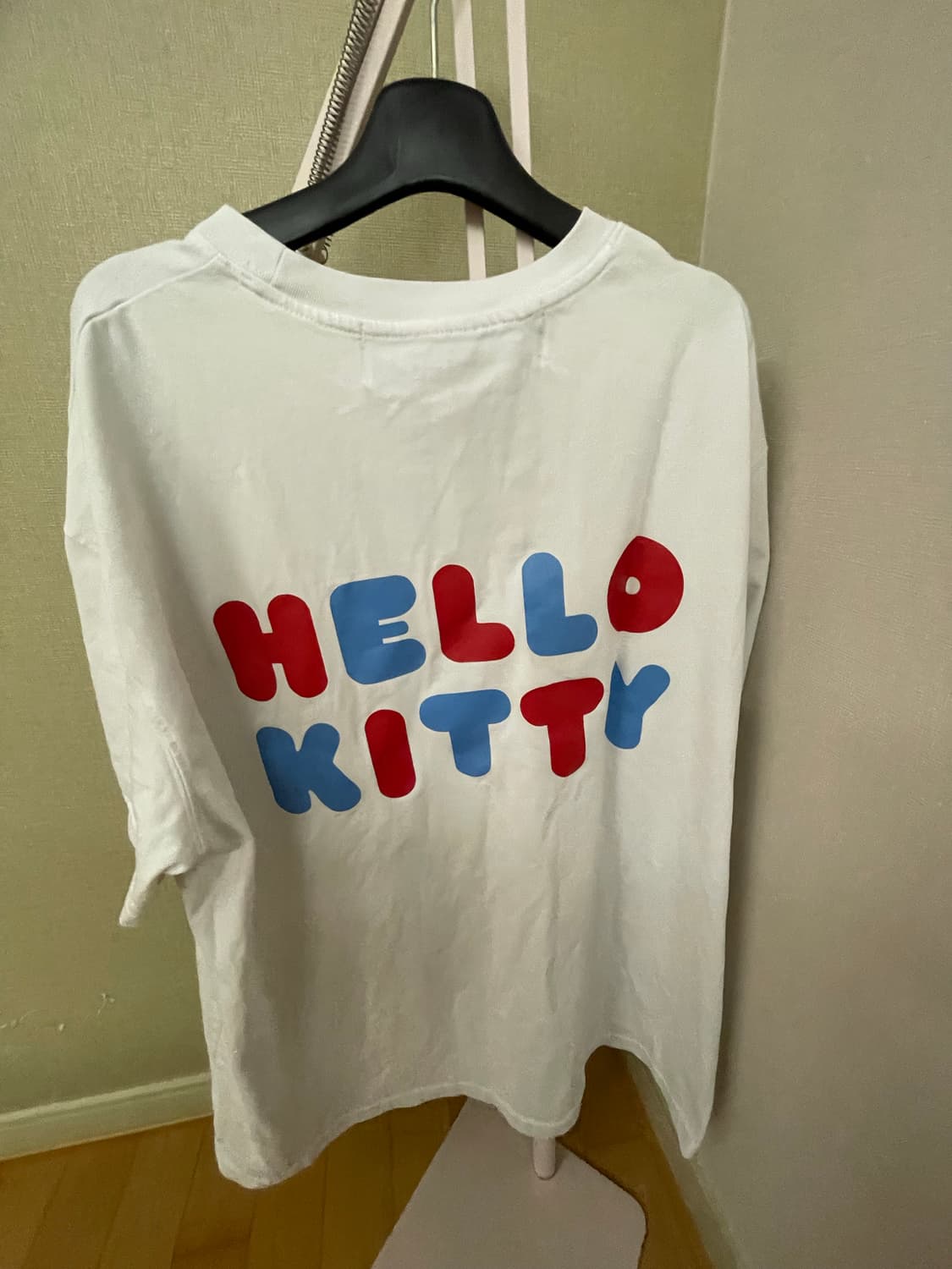 상태좋음)오픈와이와이 헬로키티 콜라보 반팔티셔츠 상품이미지5