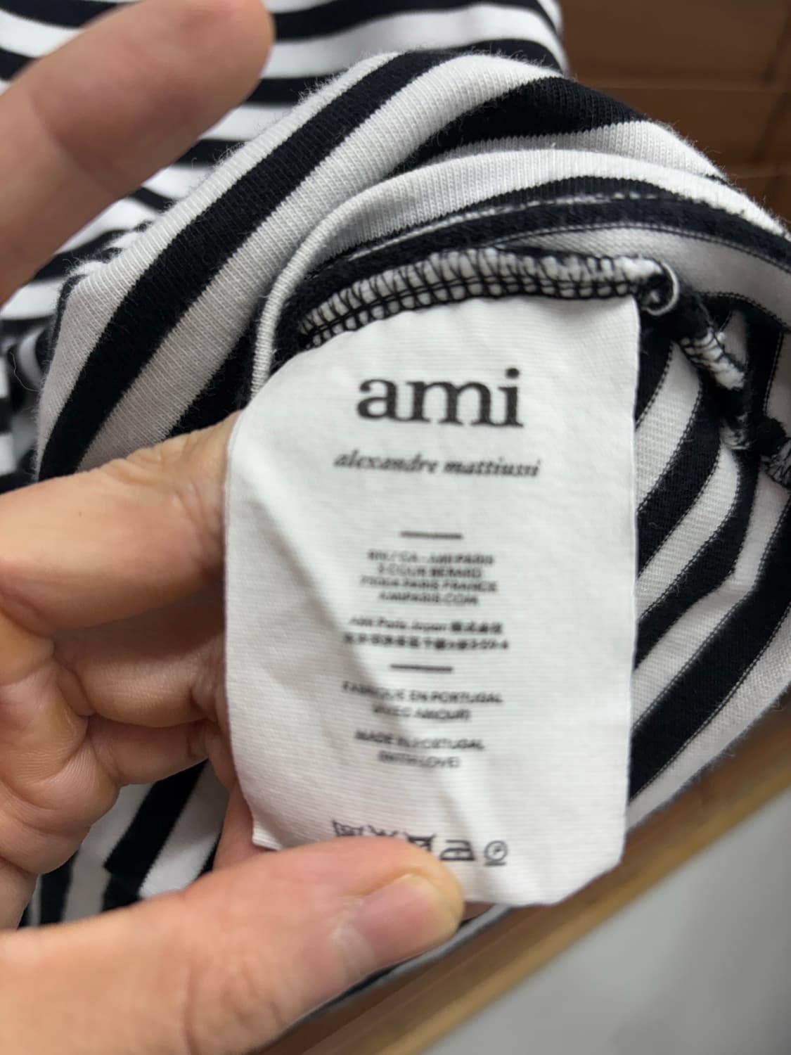 Ami 아미 스몰 하트 로고 스트라이프 롱슬리브 상품이미지6