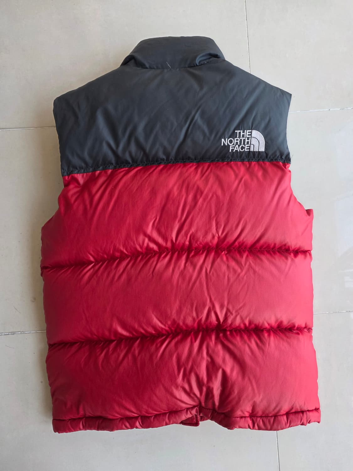 노스페이스 700 눕시 패딩 베스트입니다. 상품이미지2