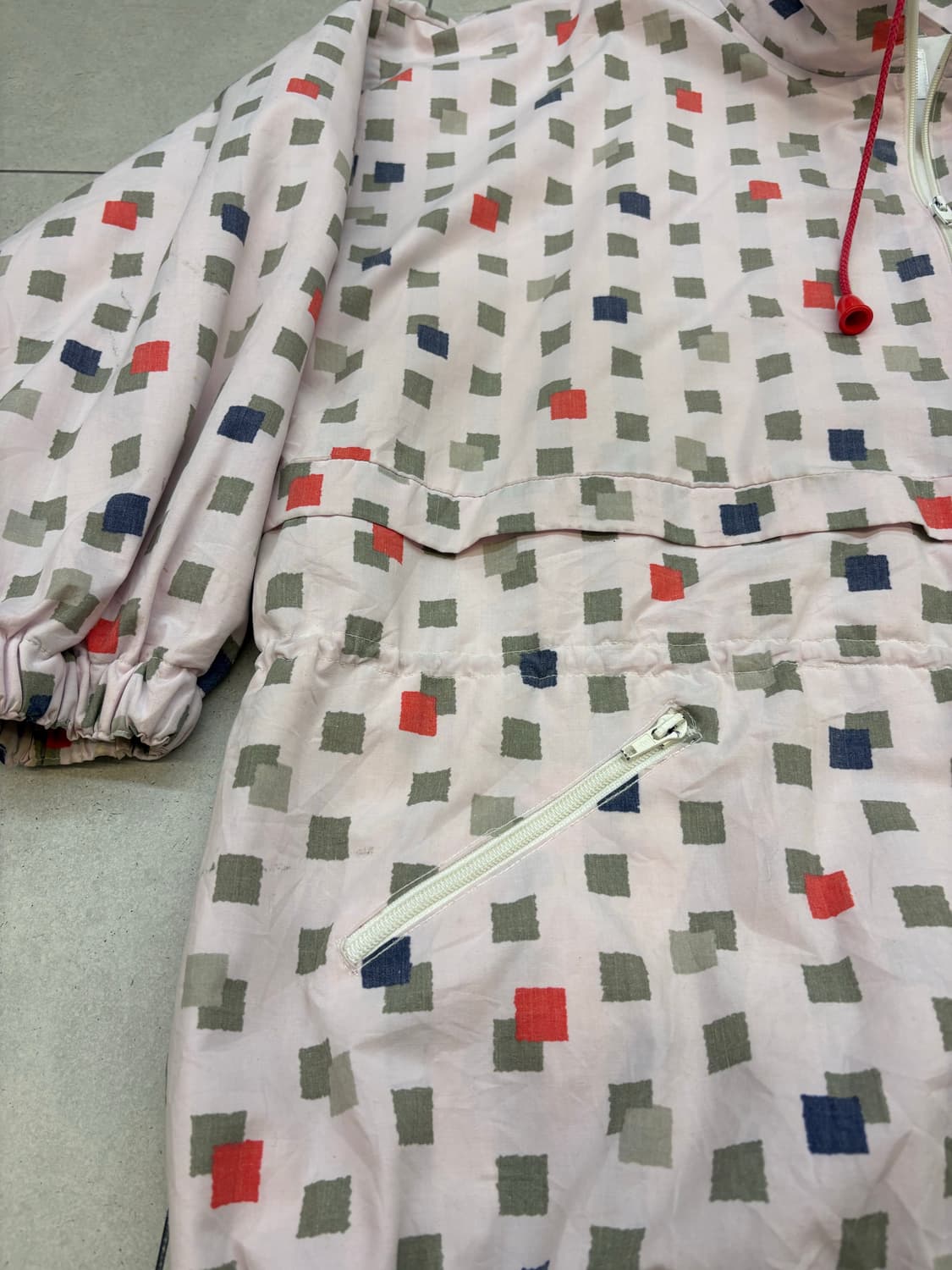 아디다스 빈티지 큐빅 로고 바람막이 상품이미지9