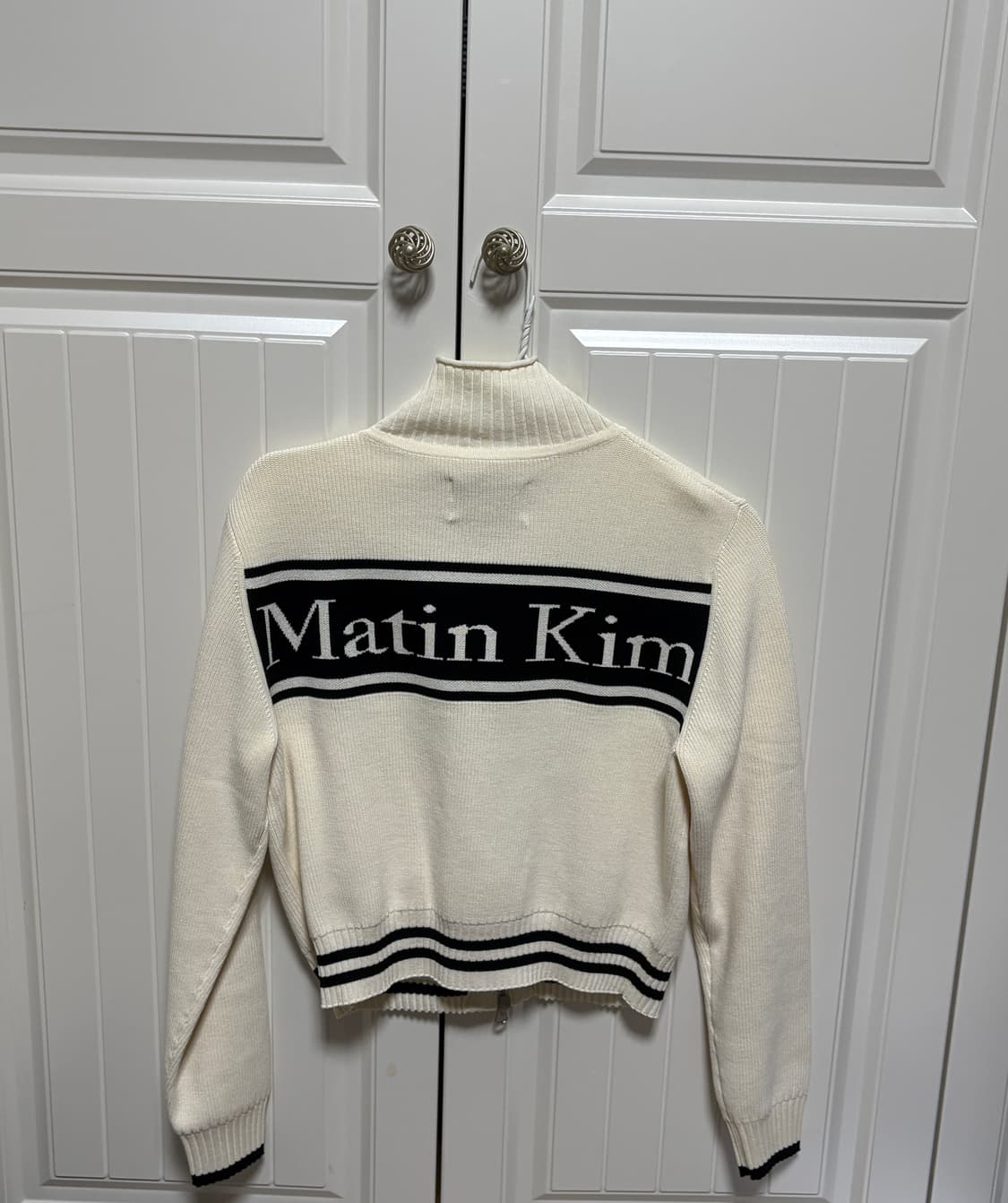 마뗑킴 스펠 포인트 스트라이프 가디건 아이보리 상품이미지1