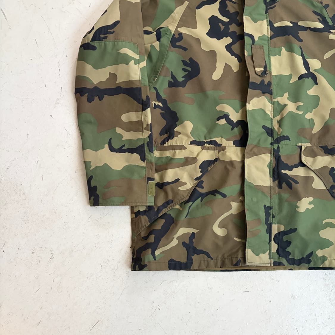 알파 인더스트리 빈티지 고어텍스 우드랜드 파카 L 상품이미지3