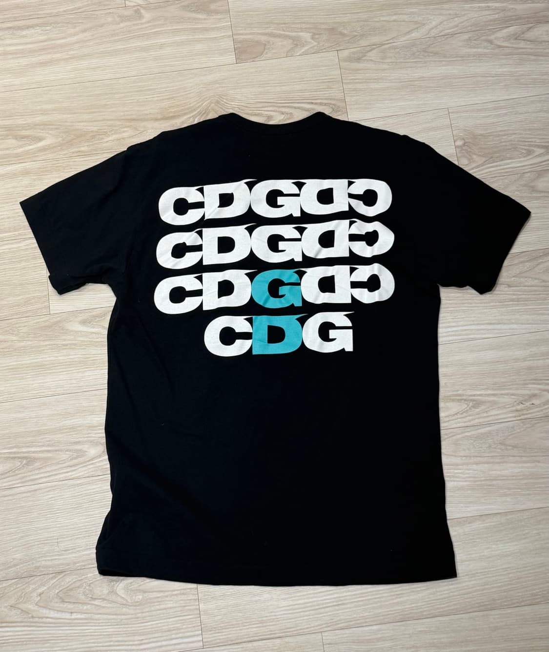 꼼데 CDG x 지디 반팔티 L 상품이미지2