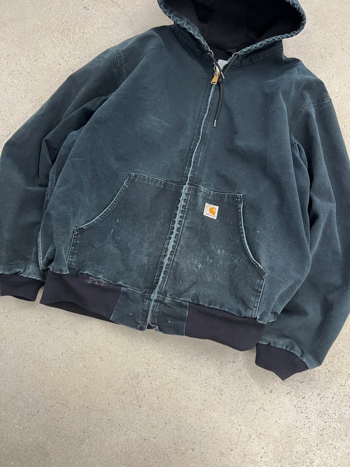 칼하트 J181 페이디드 블랙 액티브 자켓 상품이미지6