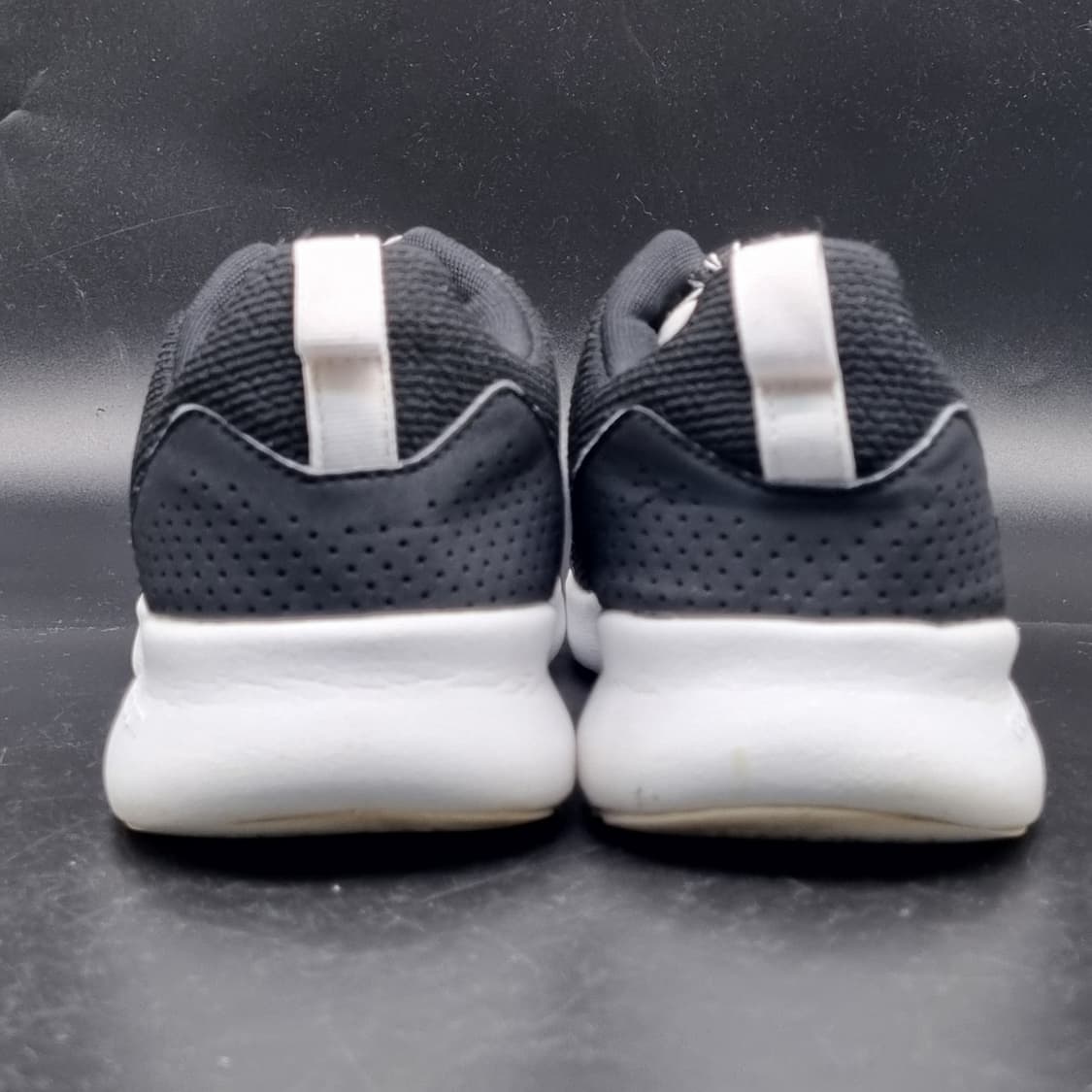 아디다스 엘레먼트 클라우드폼 운동화245 상품이미지4