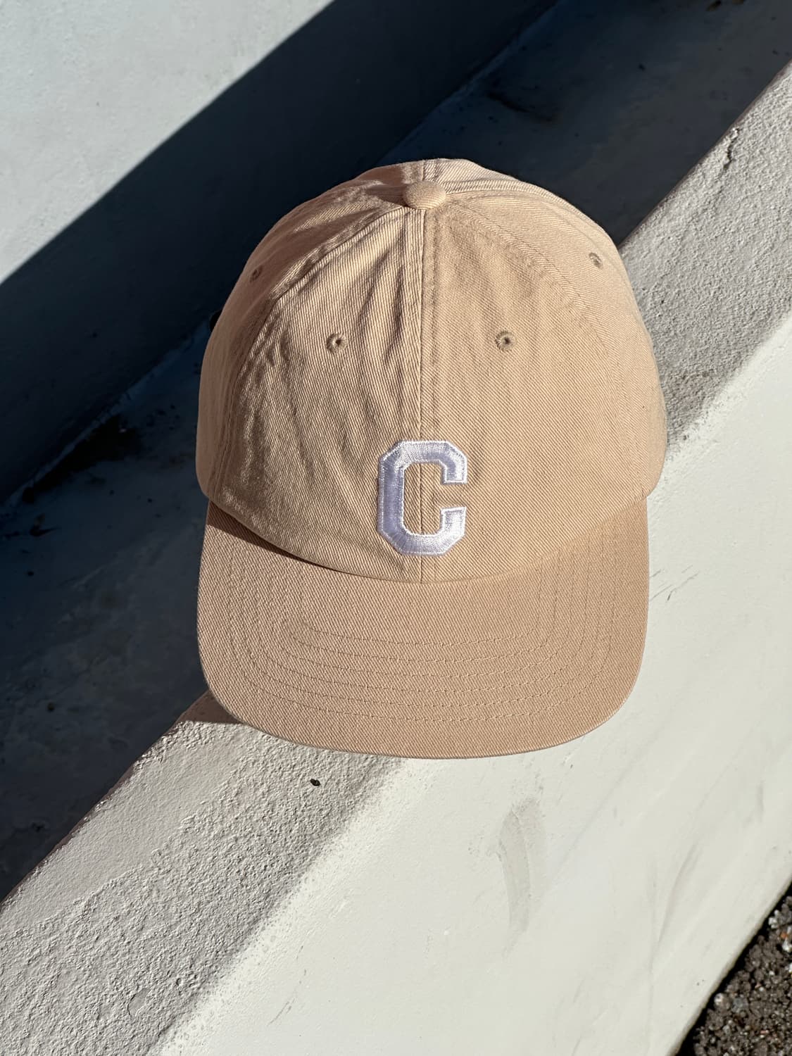 (새상품) [F] 커버낫 로고 베이지 볼캡 모자 상품이미지1