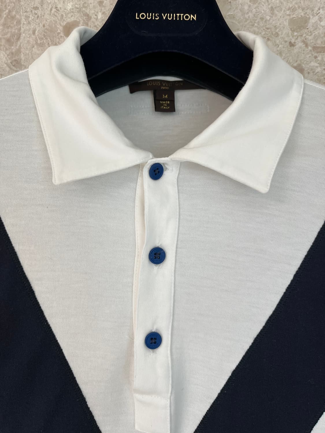 루이비통 남성 V 패턴 폴로셔츠 M 정품 상품이미지3
