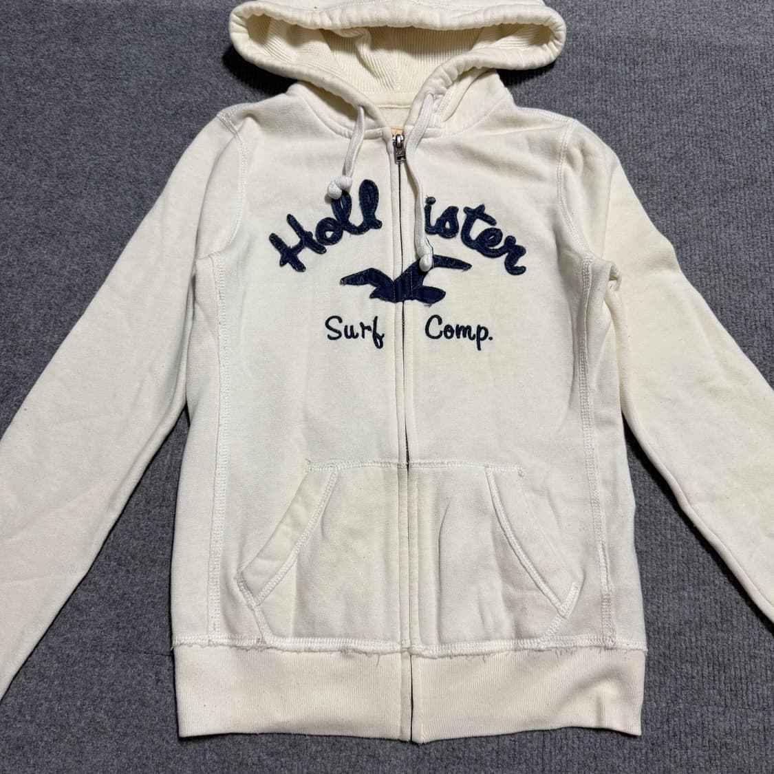 대장템 딱붙핏 홀리스터 화이트 후드집업 xs 상품이미지2