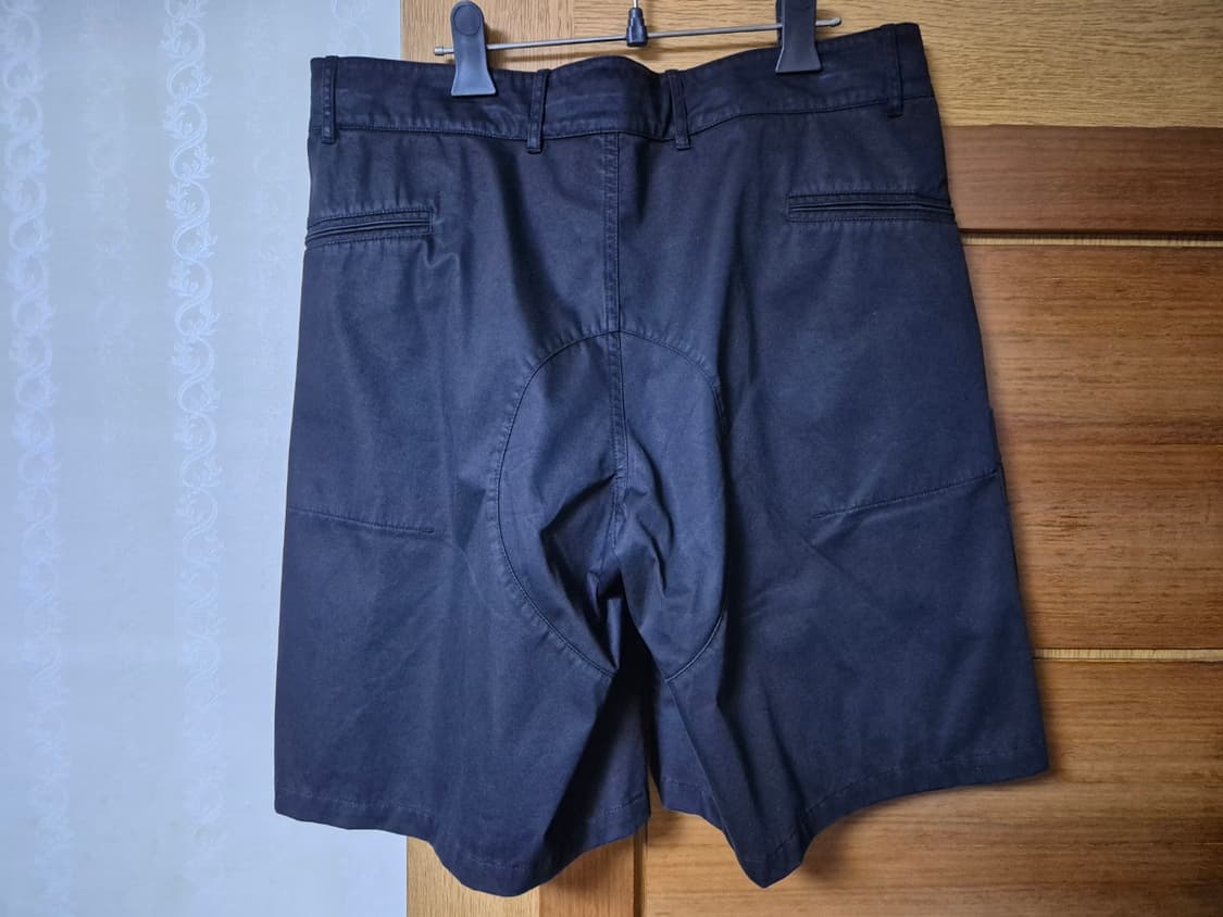 디올 x 스톤아일랜드 버뮤다 쇼츠 블랙 48사이즈 상품이미지4