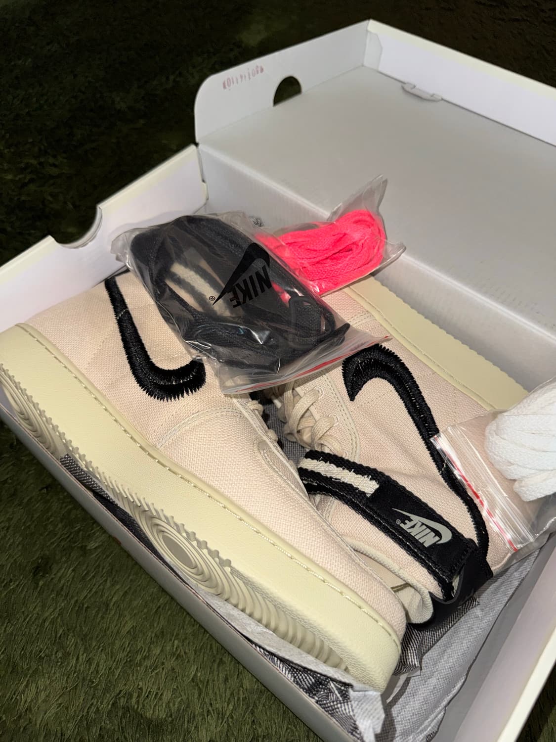 [300] 나이키 X 스투시 반달 하이 스트랩 파슬 베이지 상품이미지7