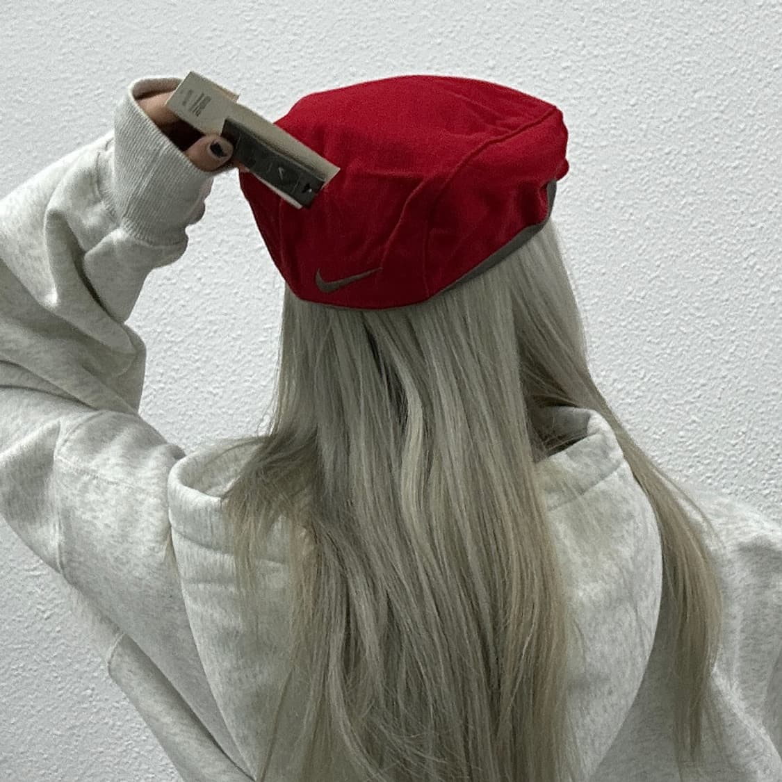 나이키 90's 그레이 스우시 레드 헌팅캡 상품이미지3