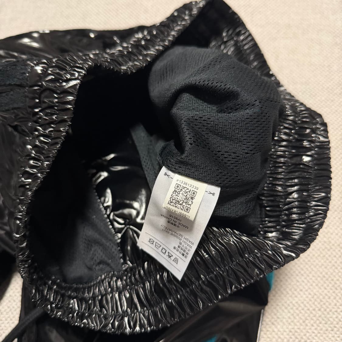 아디다스 x 송포더뮤트 하이 샤인 트랙 팬츠 상품이미지6