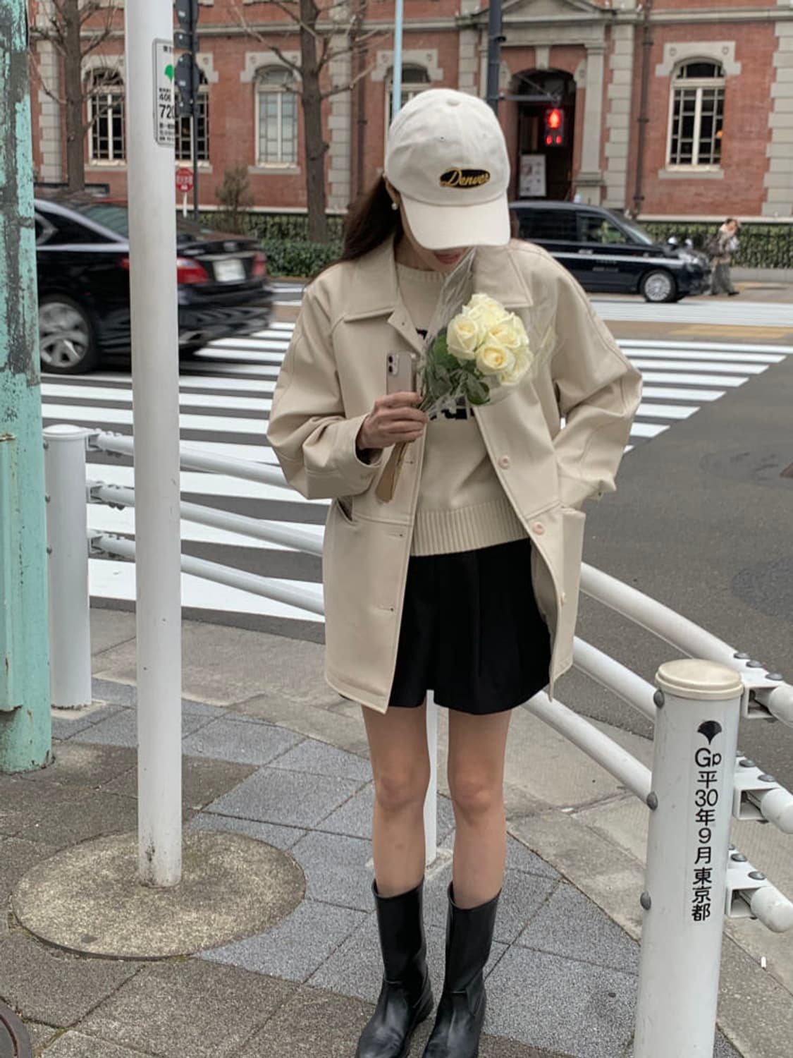 오디너리먼트 마크 하프 비건 레더 자켓 크림 상품이미지2