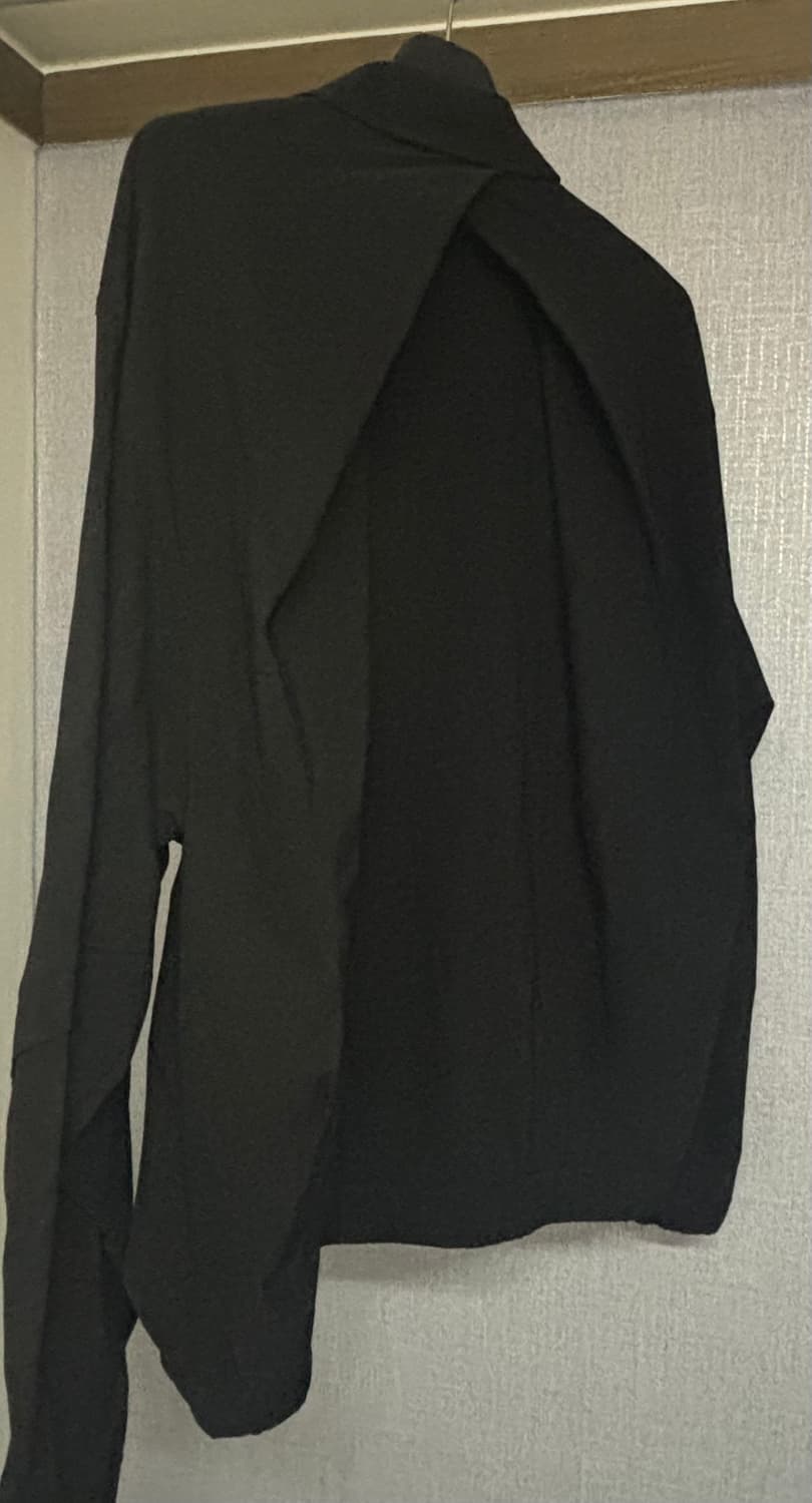 송지오 딥 다트카라넥 점퍼 46 상품이미지4