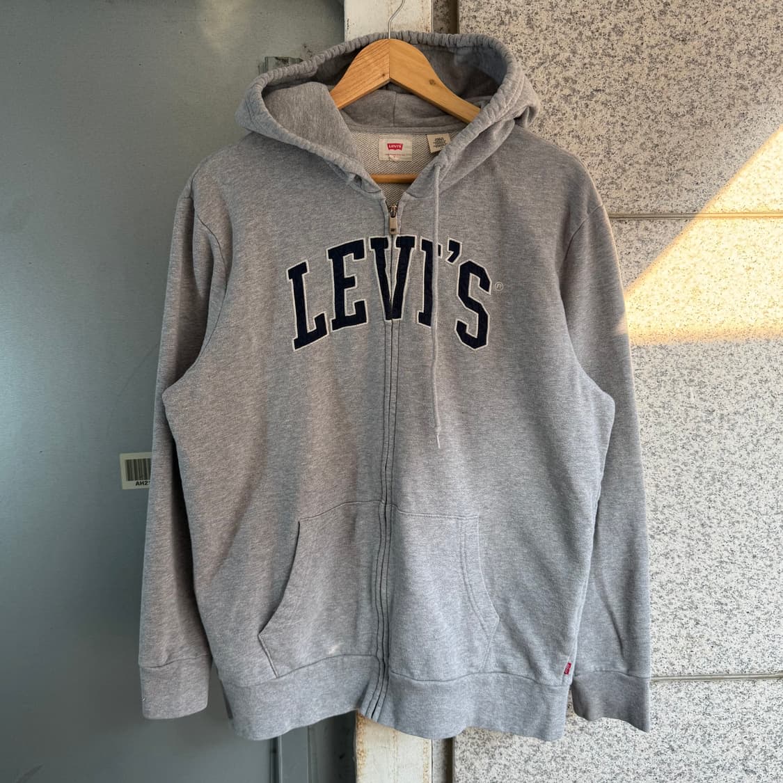 리바이스 스펠아웃 로고 후드집업 상품이미지2