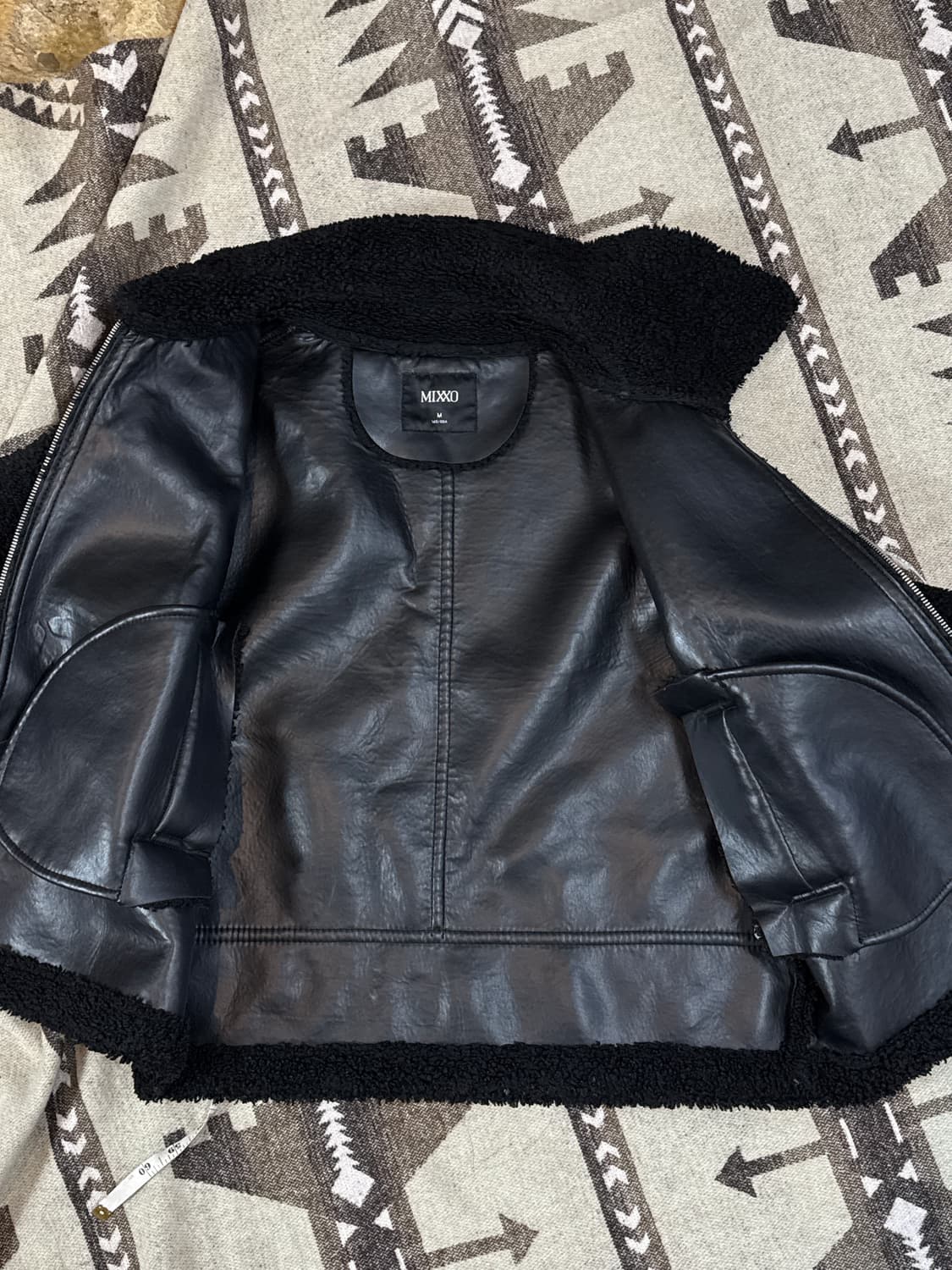 MIXXO 블랙 무스탕 자켓  상품이미지8