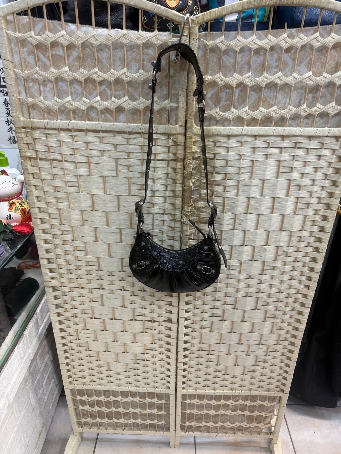 정품 발렌시아가 르카골 숄더백 팝니다 상품이미지1