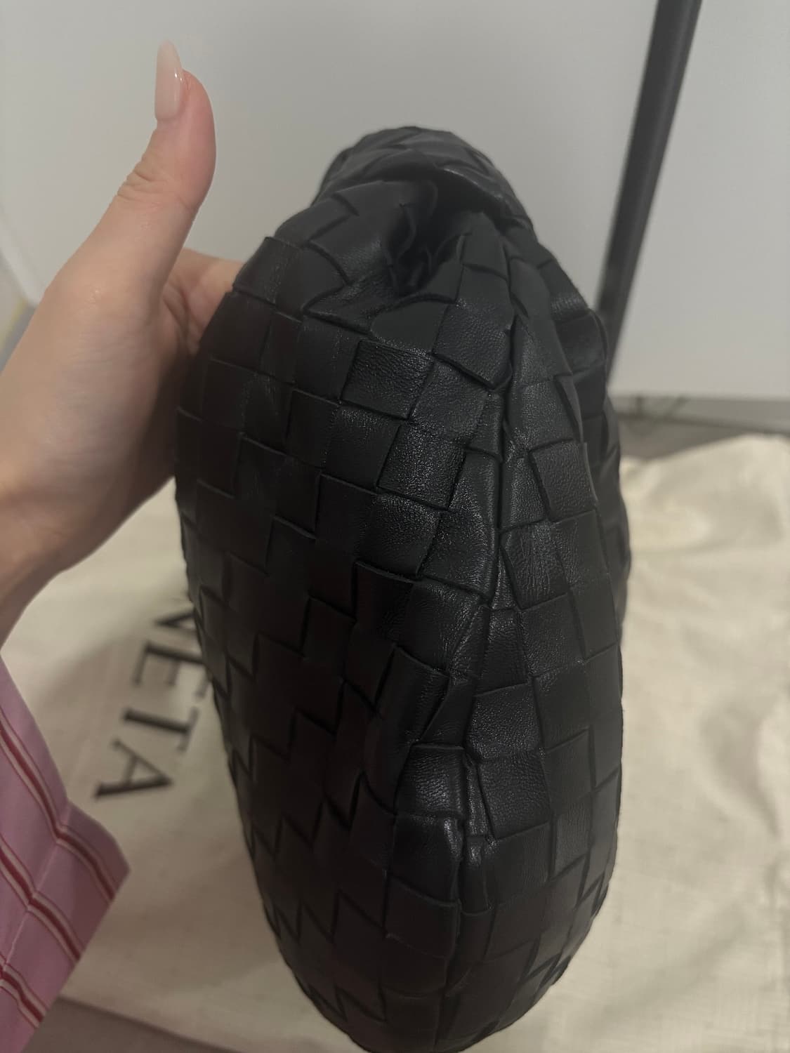 보테가 베네타 틴 조디백 블랙 상품이미지3