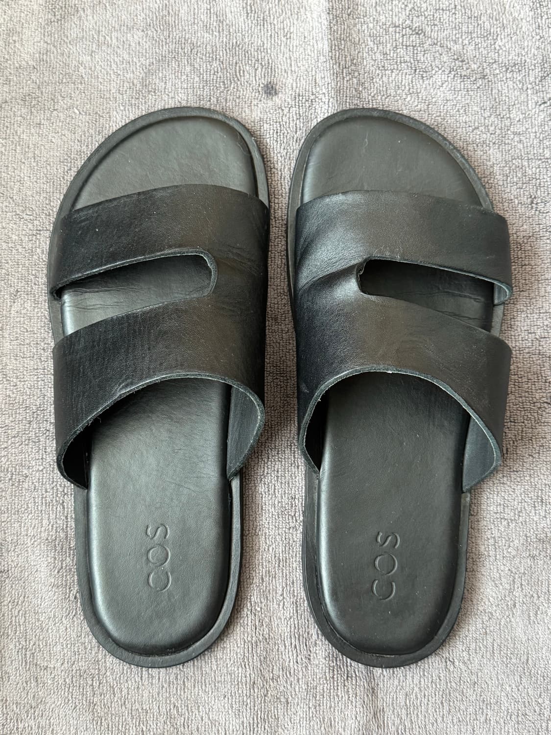 [COS/코스] 레더 패디드 슬라이드 블랙 (IT 42 / 280까지 가 상품이미지10