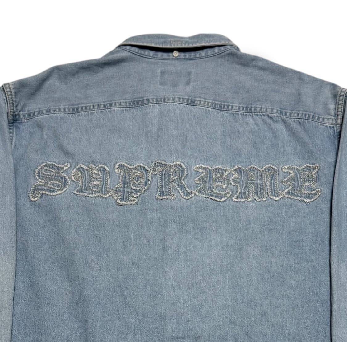 ‼️ 희귀매물 급처 Supreme XL 아플리케 데님 셔츠 ‼️ 상품이미지1