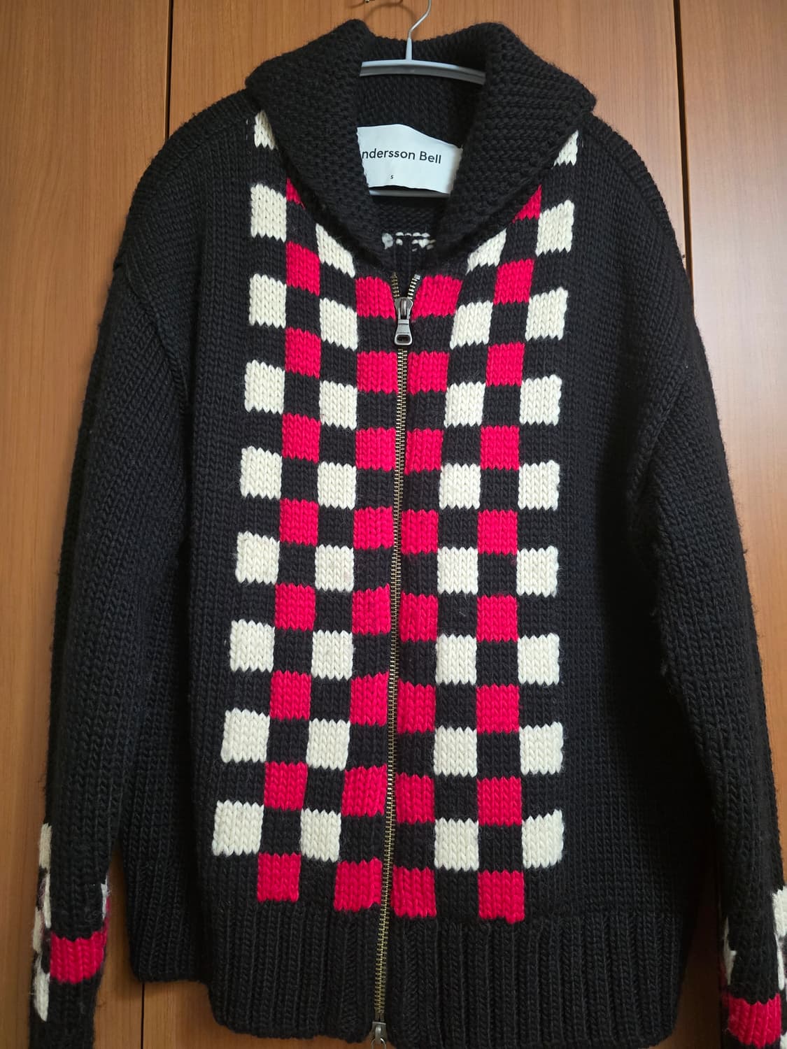 앤더슨벨 체커보드 코위찬 집 가디건 블랙

S 상품이미지1