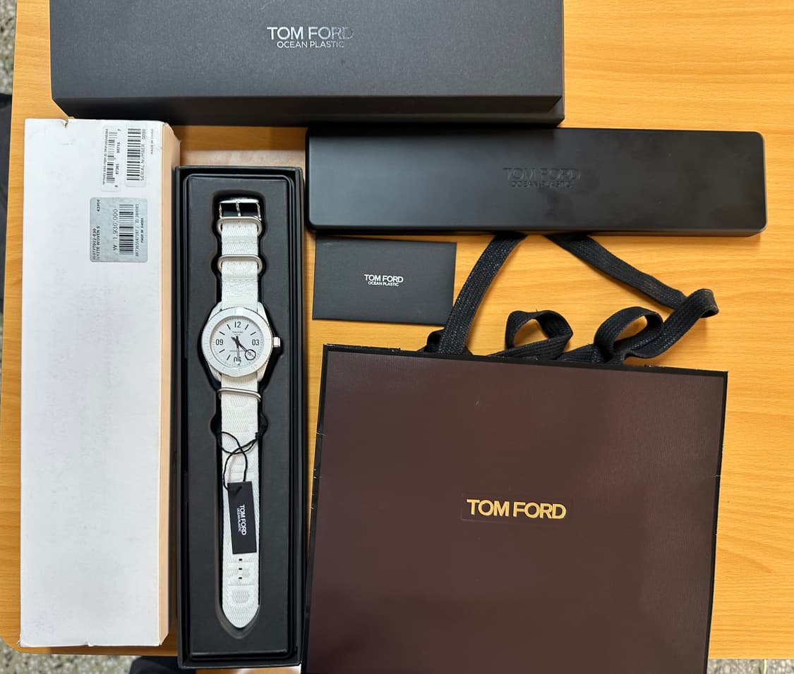 [새상품급] 톰포드 N.002 오토매틱 오션 플라스틱 상품이미지1