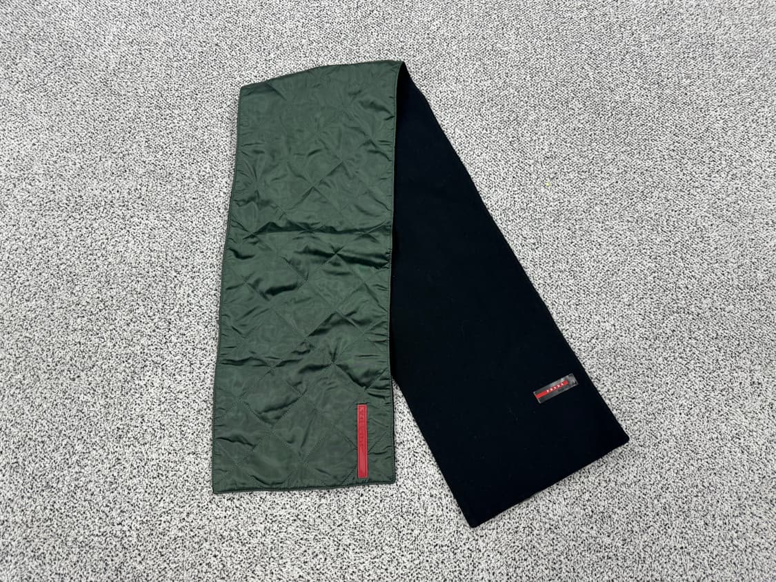 프라다 퀼팅 머플러 상품이미지1