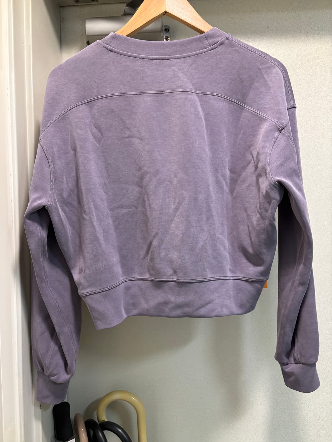 룰루레몬 크롭 맨투맨 상품이미지2