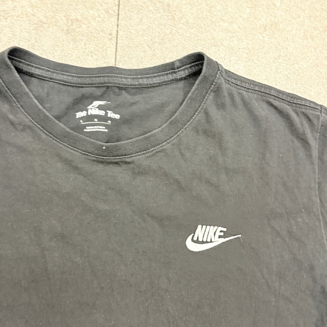 나이키 스우시 기본 반팔 티셔츠(블랙)  상품이미지4