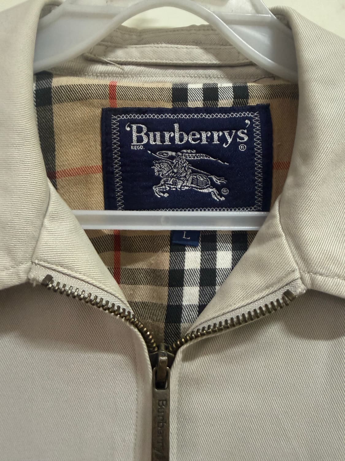 정품 버버리 블루종 L 상품이미지3