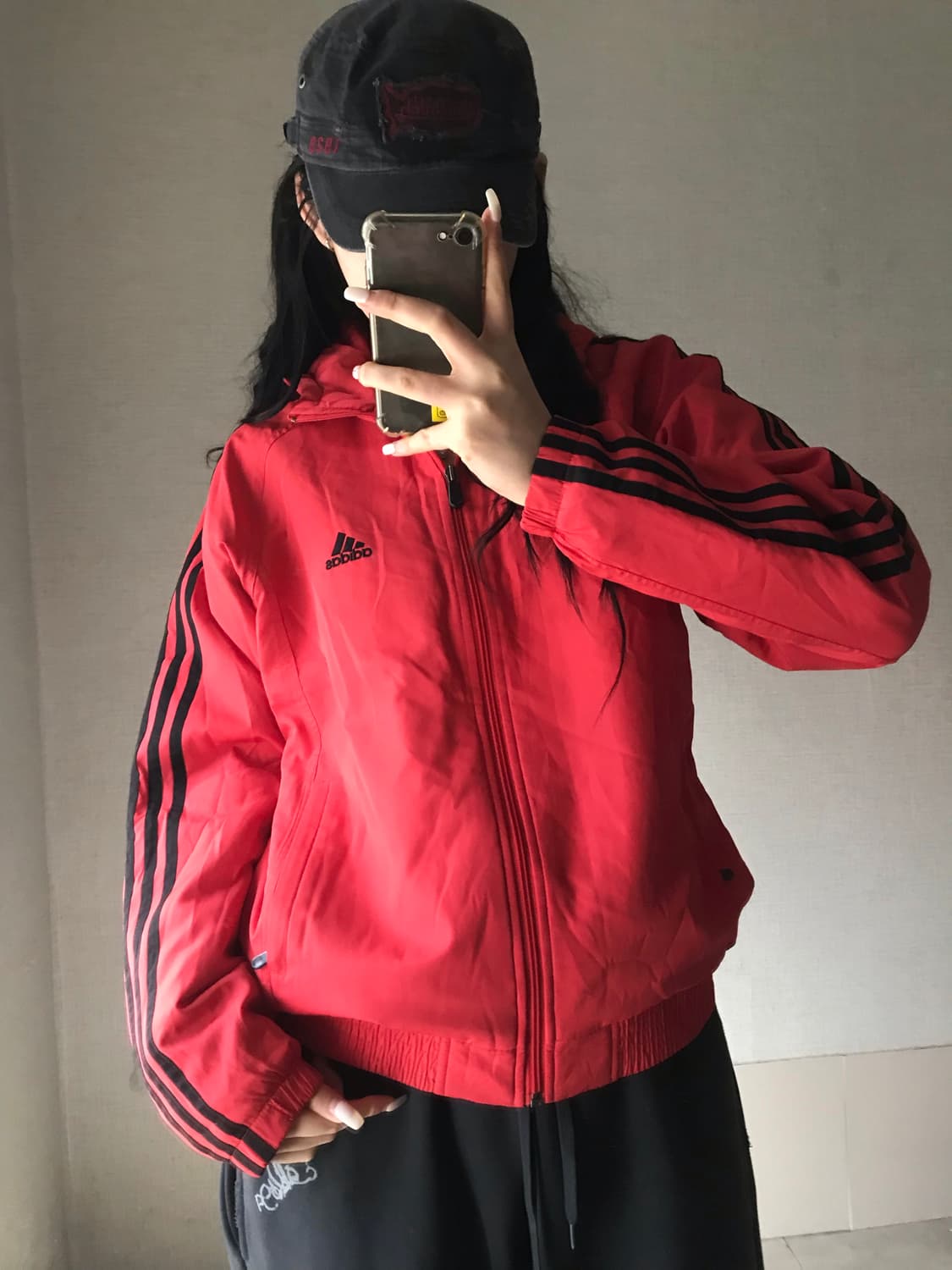 아디다스 90s 레드 블랙 패딩 상품이미지1