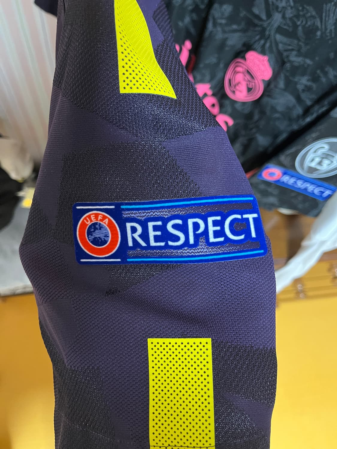 17/18 토트넘 써드 유니폼 케인 상품이미지4