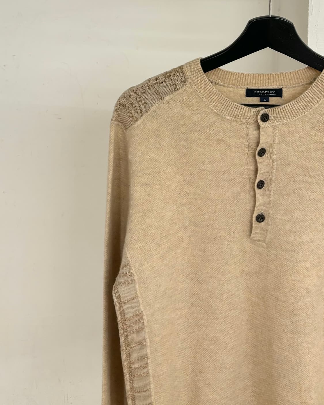 버버리 베이지 헨리넥 니트 상품이미지3