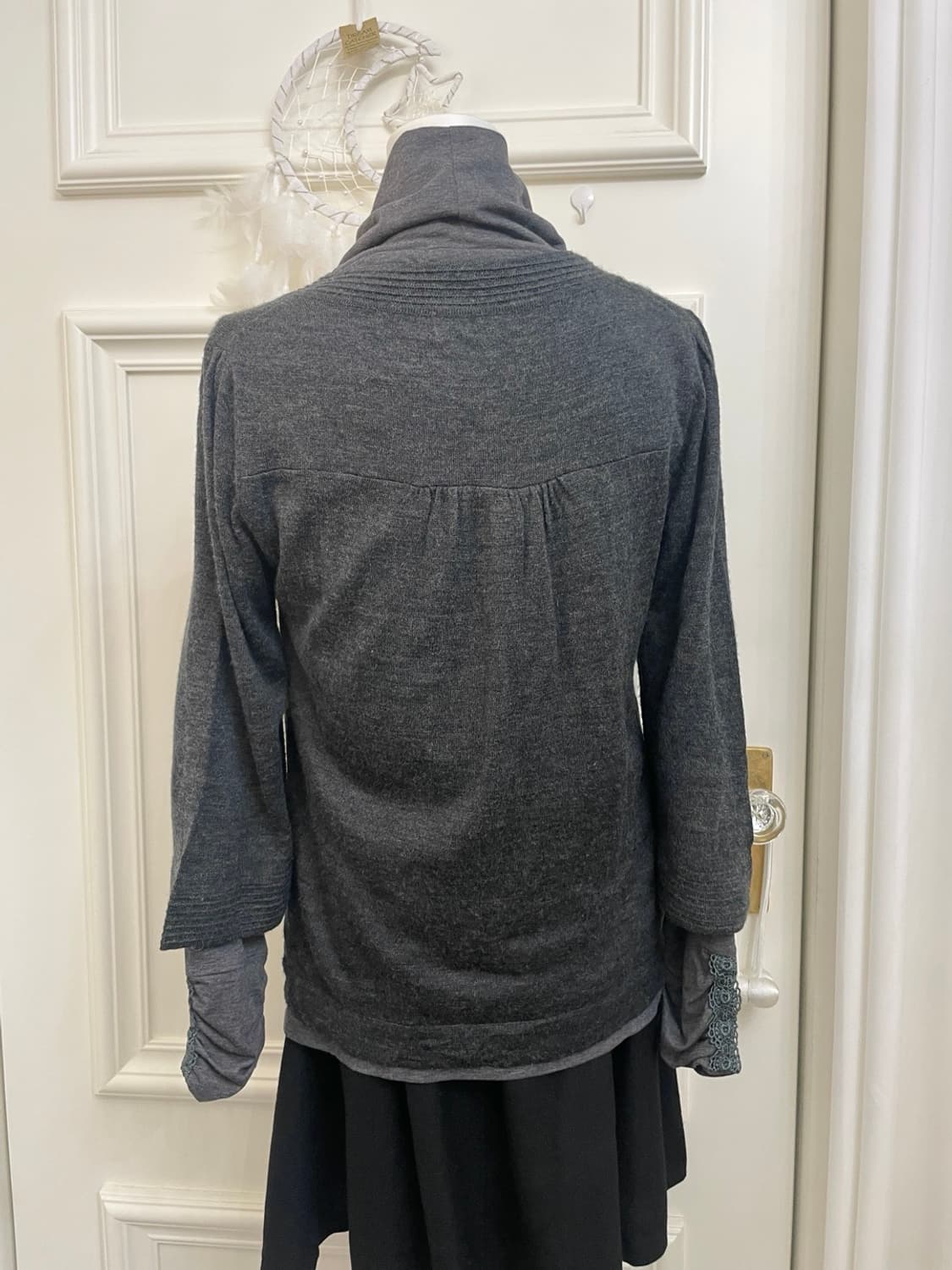 charcoal 3button shirring point cardigan 상품이미지5