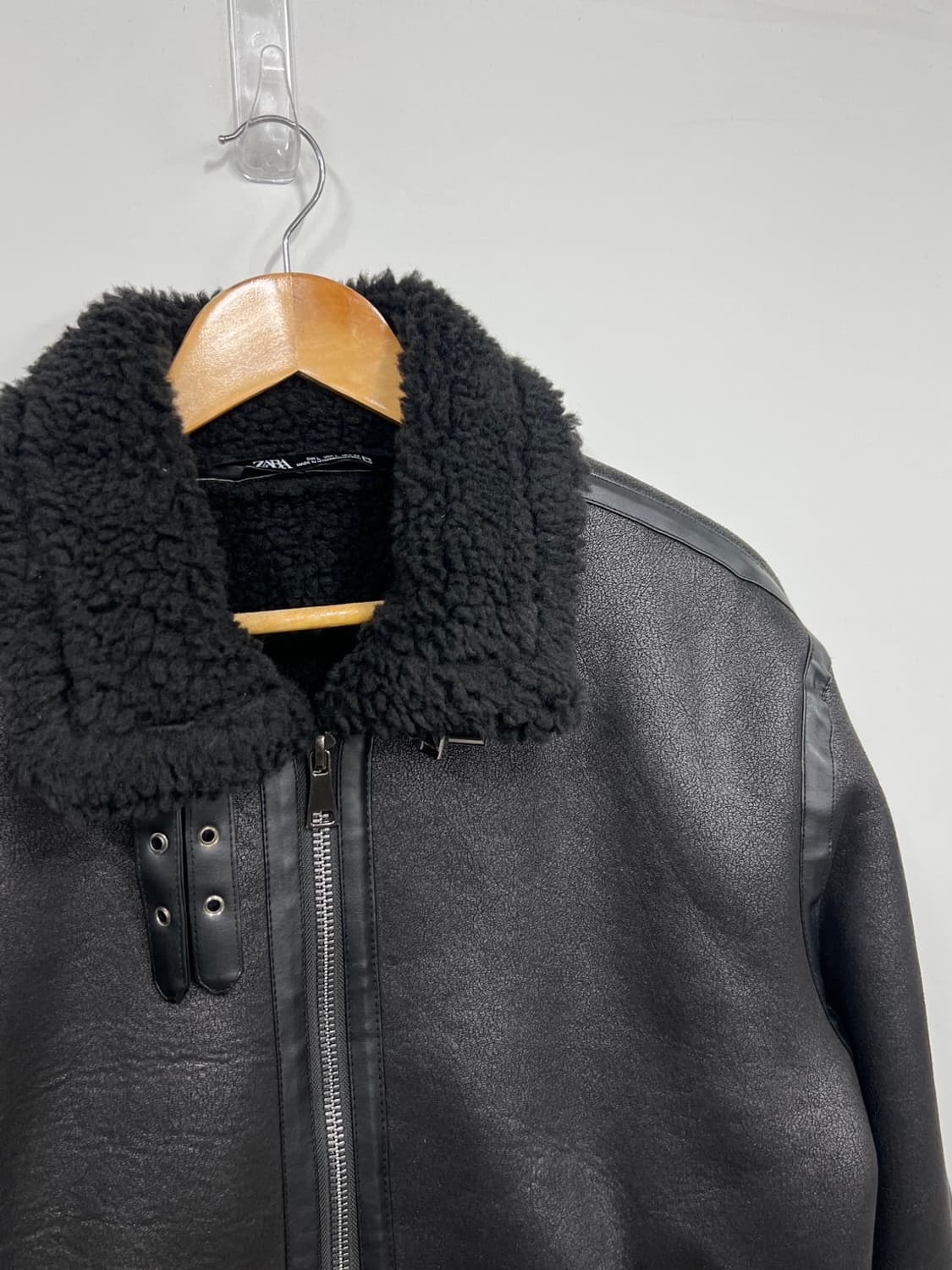 자라 B-3 남성 블랙 무스탕  상품이미지2