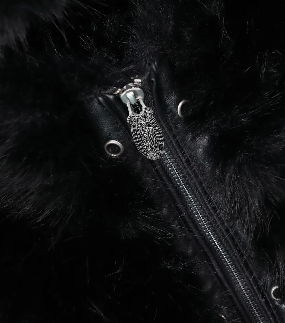 배드블러드 퍼 자켓 상품이미지3