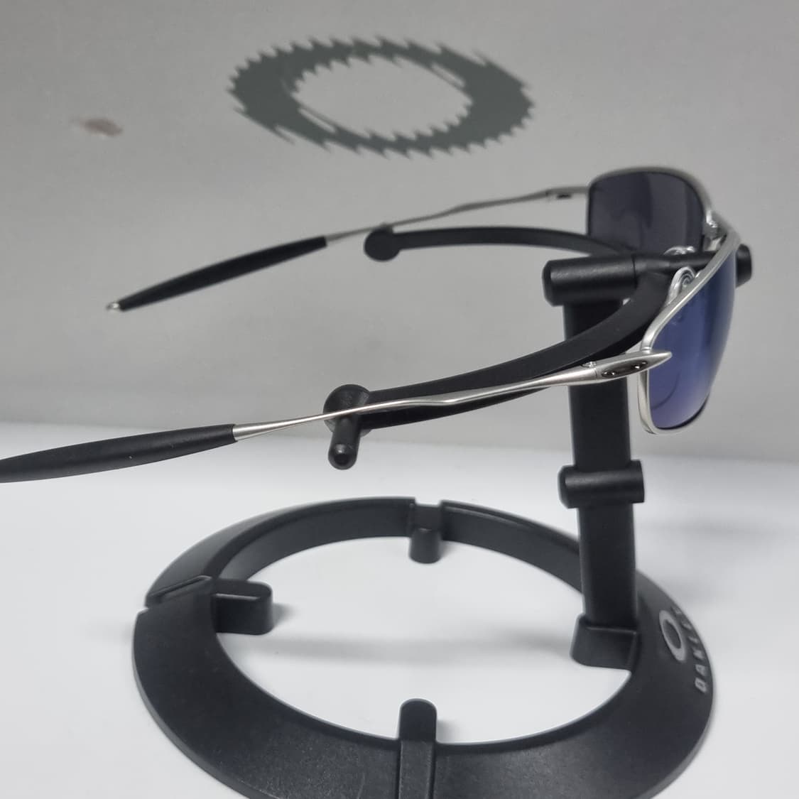 오클리 위스커 1.0 실버 미사용 상품이미지4