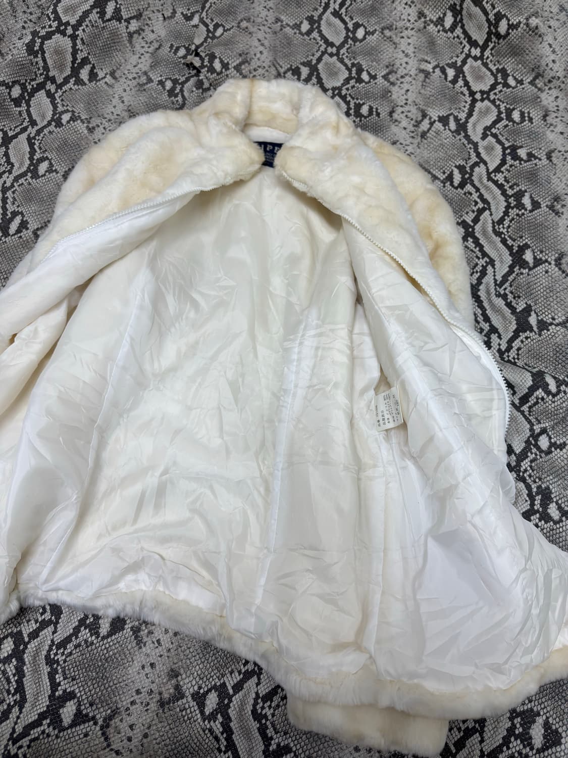 Y2K White&Ivory fleece Zip Up 상품이미지7