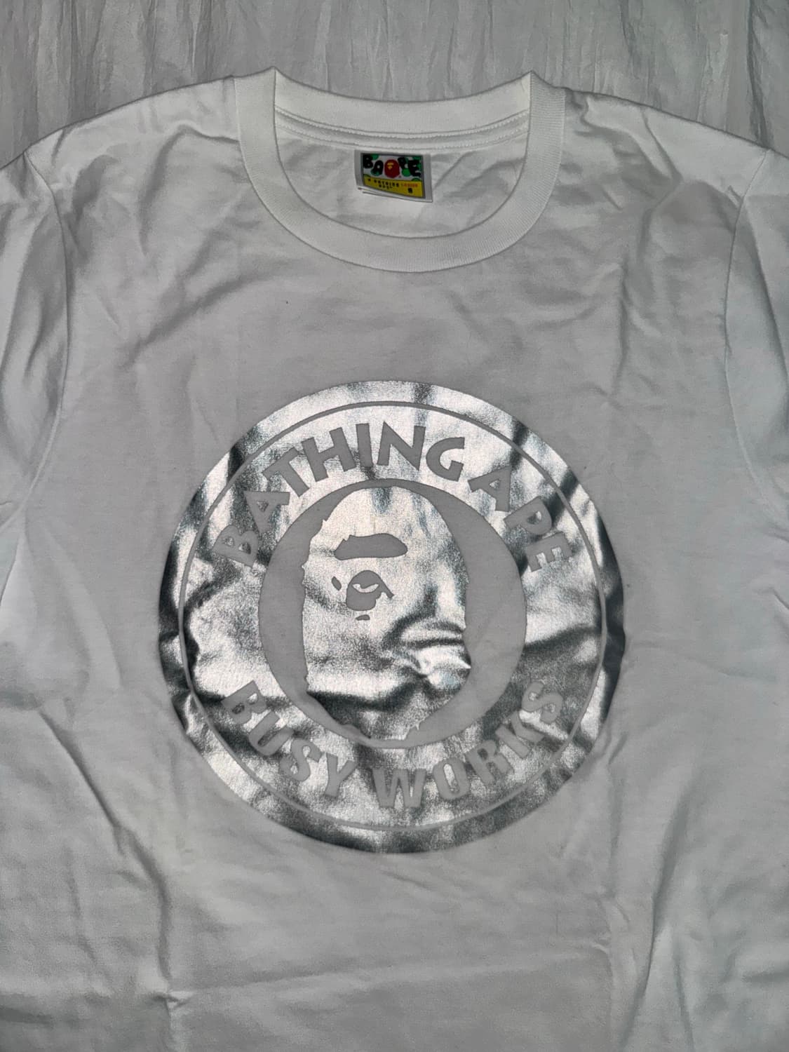Bape busy works 반팔 티셔츠 실버🩶👽🪩 상품이미지3