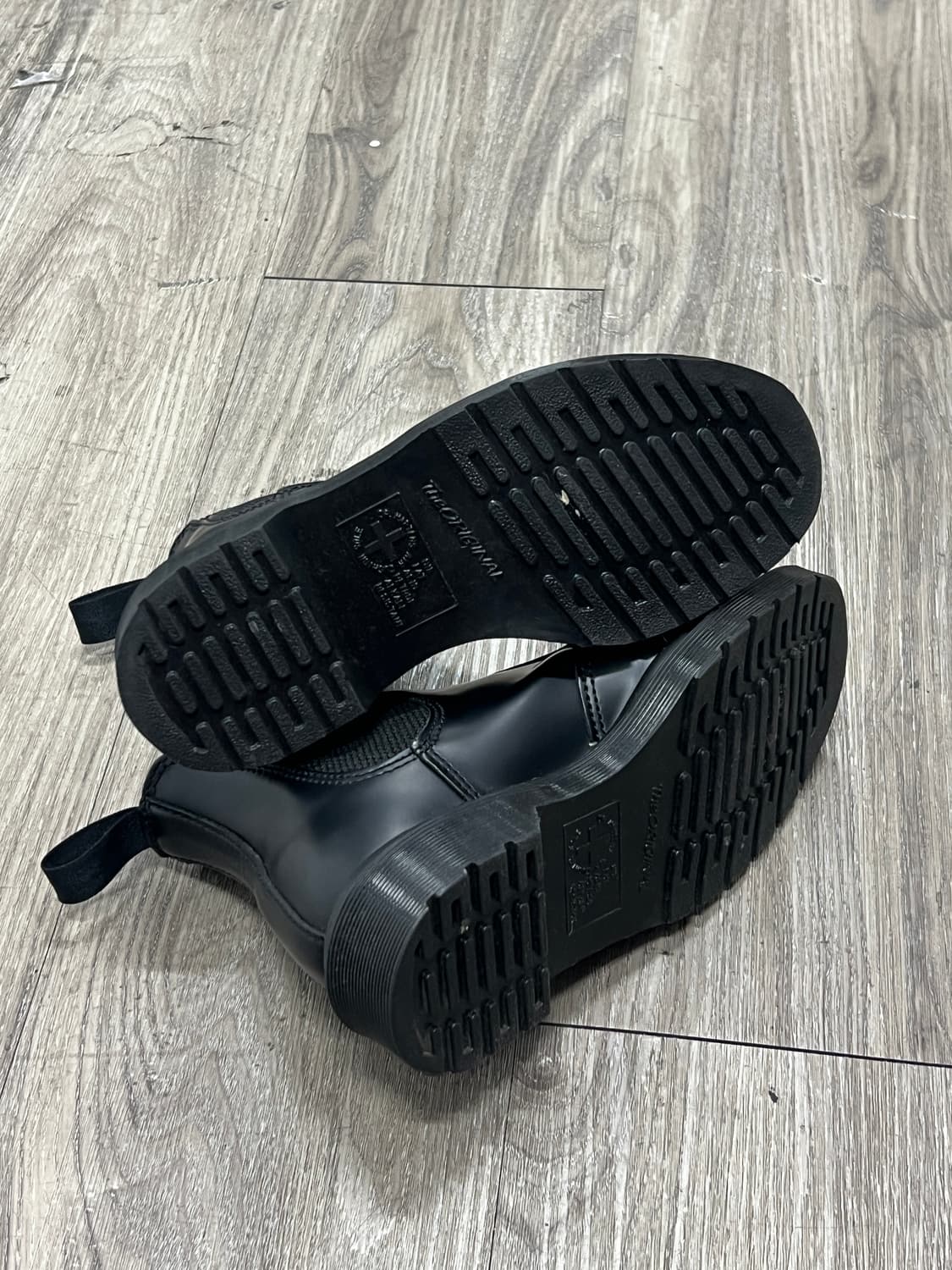 Dr martens 닥터마틴 2976 모노 첼시 부츠 상품이미지5